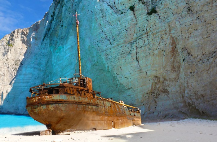bãi biển đắm tàu Navagio Hy Lạp
