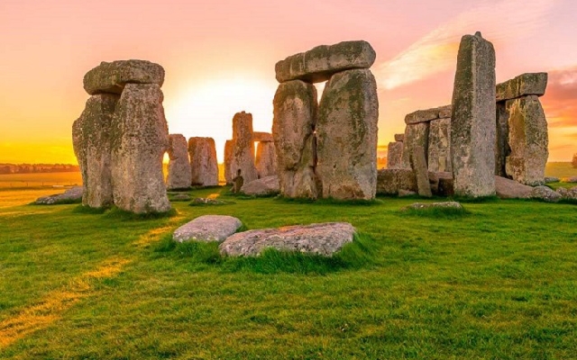 Khám phá top 10 địa điểm tham quan huyền bí nhất khi du lịch Anh