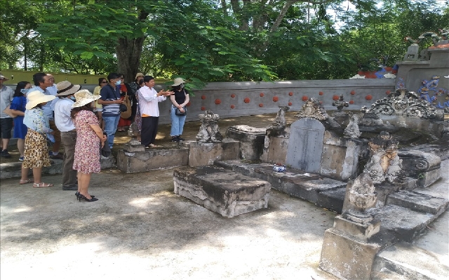 Ghé thăm Lăng Hoàng Gia Tiền Giang - di tích mang đậm dấu ấn nhà Nguyễn 